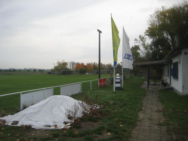 Sportplatz am See - Niedere Börde-Jersleben 