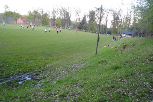 Sportplatz Am Bärenstein - Horn-Bad Meinberg-Holzhausen