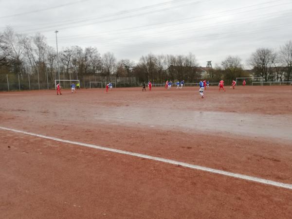 Bezirkssportanlage Lohberg Zum Fischerbusch Platz 2 - Dinslaken-Lohberg