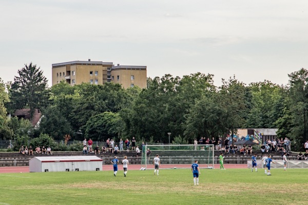 Leichtathletikstadion im Bürgerpark Nord - Darmstadt-Fasanerie
