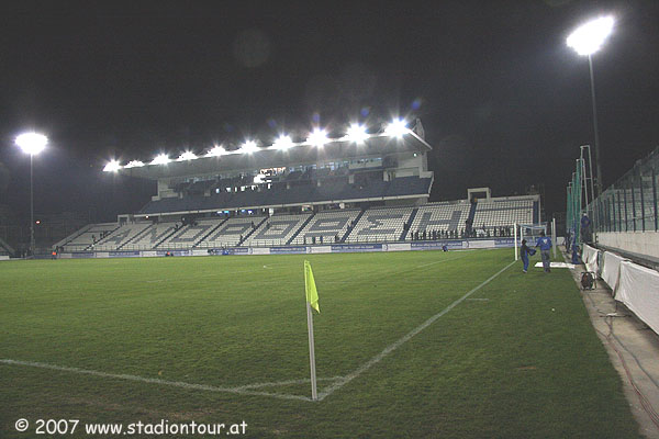 Stadio Antonis Papadopoulos - Lárnaka (Larnaca)