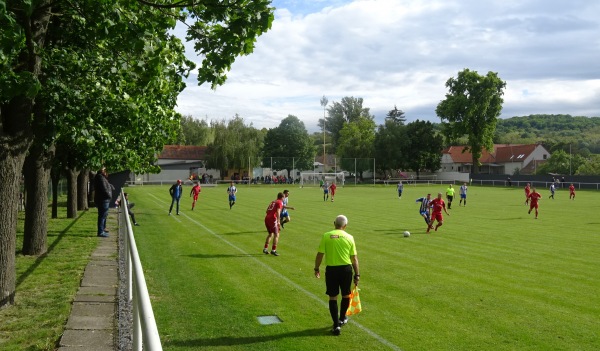Futbalové ihrisko Oreské - Oreské