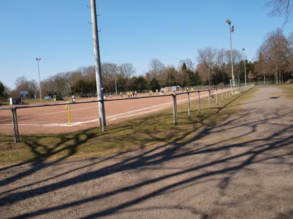 Bezirkssportanlage Stahldorf Platz 2 - Krefeld-Stahldorf