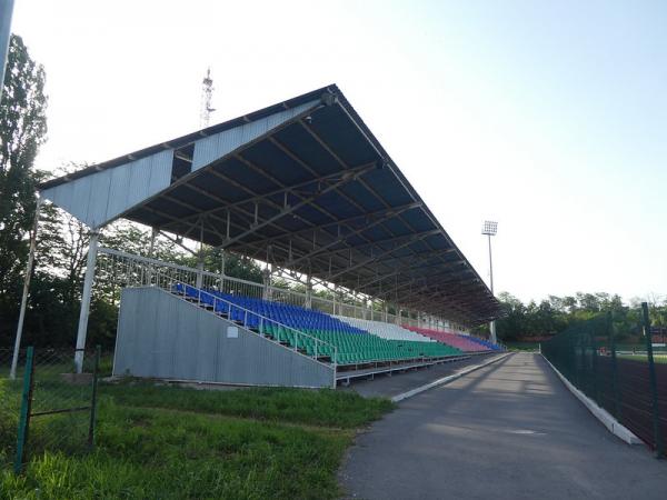 Stadion Central'nyj im. Rashida Ausheva - Nazran'