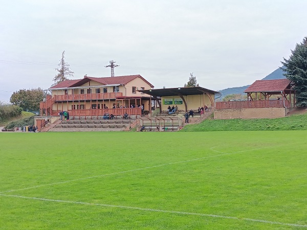 Sportovní areál Velké Žernoseky - Velké Žernoseky