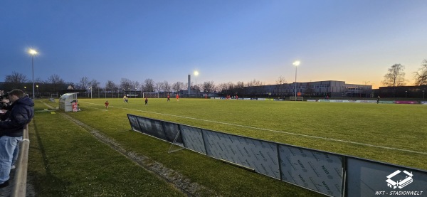 Schloßsee-Stadion Nebenplatz - Salem/Baden