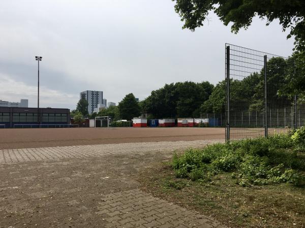 Sportplatz Lise-Meitner-Schule - Köln-Porz-Eil