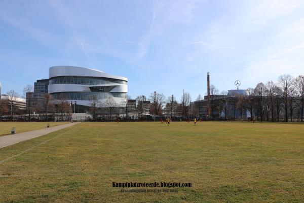 Bezirkssportanlage NeckarPark - Mercedesstraße Platz 3 - Stuttgart-Bad Cannstatt