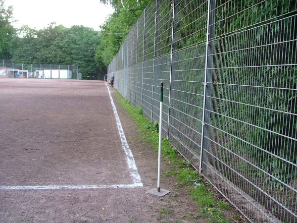 Sportplatz Meerweinstraße (alt) - Hamburg-Barmbek