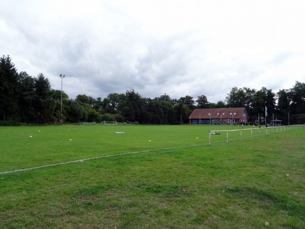 Ilmenaustadion B-Platz - Bienenbüttel