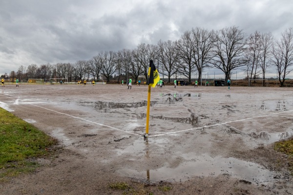 Friedrich-Ludwig-Jahn-Stadion Nebenplatz - Radeburg
