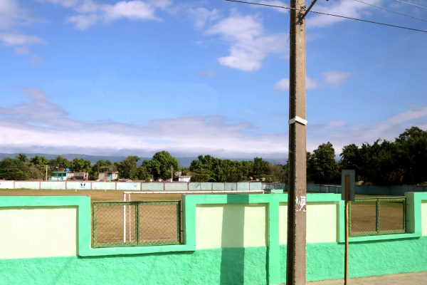 Campo de Fútbol Roberto Mora Constanten - Guantánamo