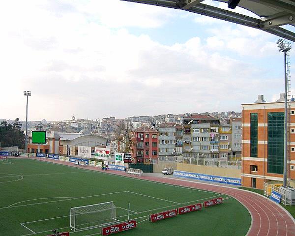 Recep Tayyip Erdoğan Stadyumu - İstanbul