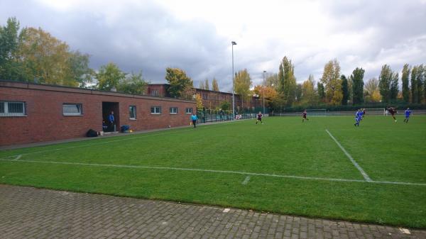 Stadion Neuendorfer Straße - Berlin-Spandau