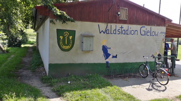 Waldstadion - Gielow