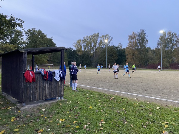 Märchenwaldarena Nebenplatz - Neißeaue-Zodel