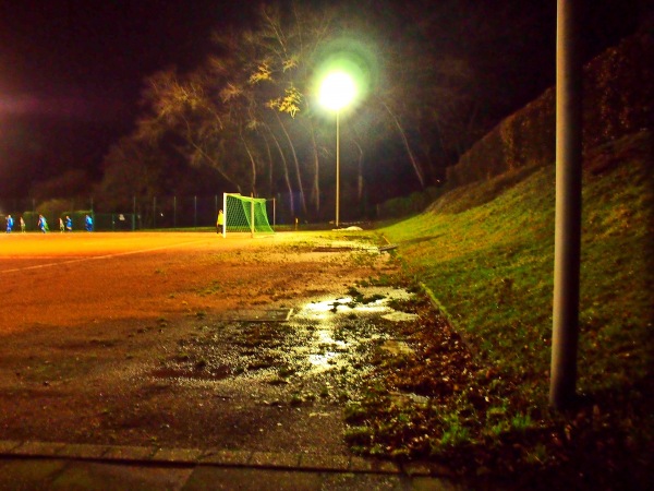 Sportplatz Wilkhausstraße - Wuppertal-Hatzfeld