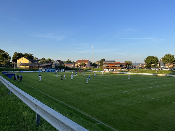Sportplatz Jahnstraße - Gruam - Pfatter