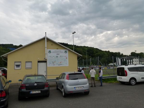 Sportplatz Auf der Au - Neunkirchen/Siegerland