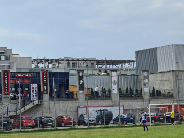 Sportplatz Red Star Auto - Wien