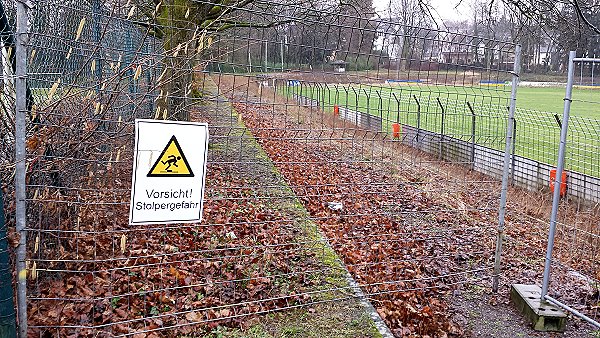 Stadion am Hermann-Löns-Weg - Solingen-Ohligs