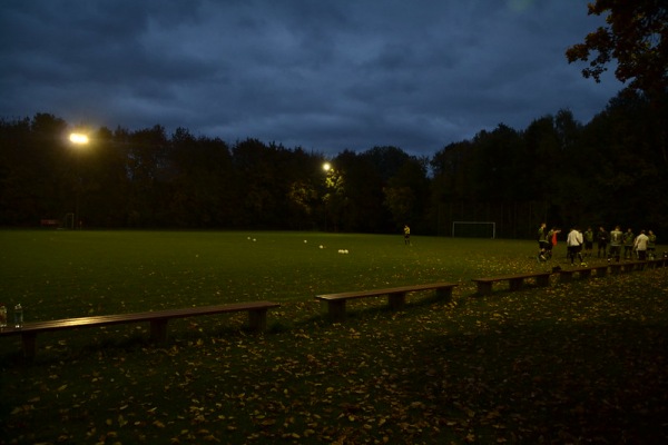 Sportplatz Hinter der Bahn - Vechelde-Groß Gleidingen