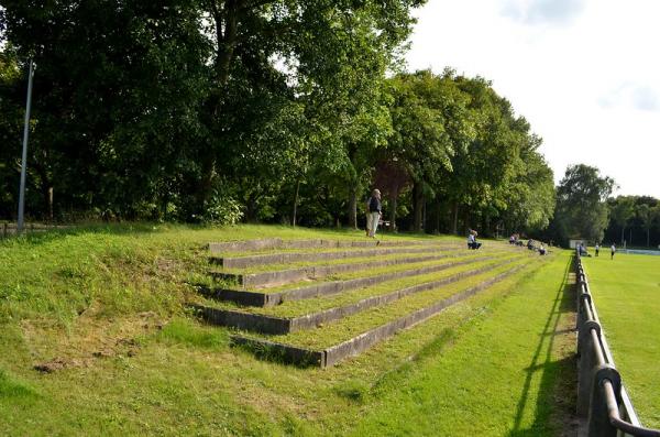 Stadion an der Sandgrube - Karlsruhe-Neureut
