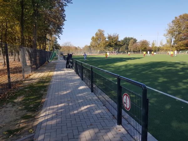 Bezirkssportanlage Weidenpesch Platz 2 - Köln-Weidenpesch