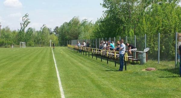 Gminny Stadion - Dobrzyniewo Duże