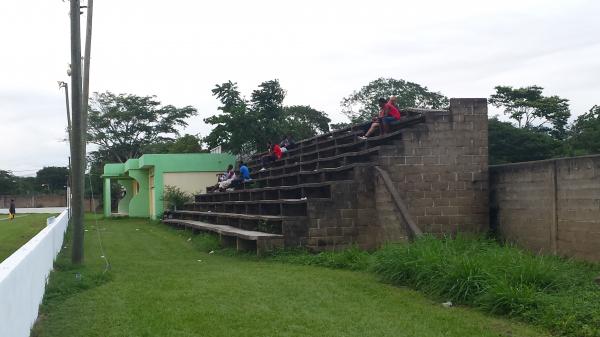 Norman Broaster Stadium - San Ignacio