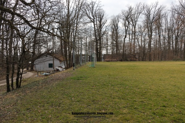 Stadion Waldheim Nebenplatz - Esslingen/Neckar-Zollberg