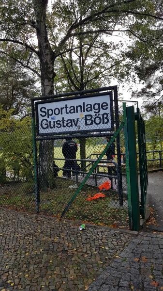 Gustav-Böß-Sportanlage Platz 2 - Berlin-Wedding