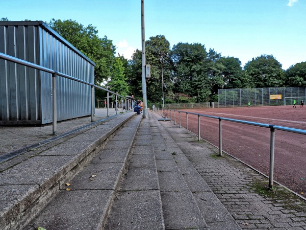 Sportplatz Im Emscherbruch 70 - Gelsenkirchen-Resser Mark