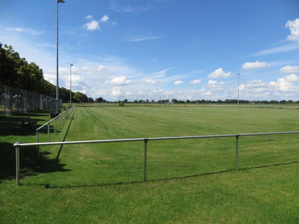 Sportplatz Kirchtroisdorf - Bedburg-Kirchtroisdorf