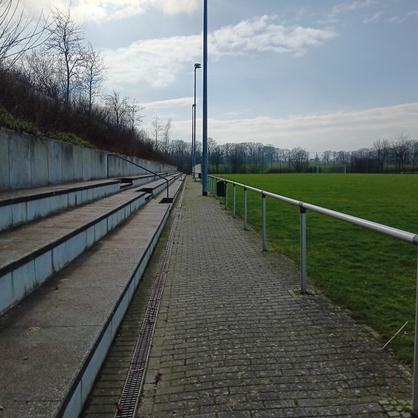 Schulsportplatz - Timmendorfer Strand-Niendorf