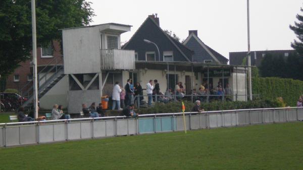 Sportplatz Karlsbader Straße - Recklinghausen-Hillerheide