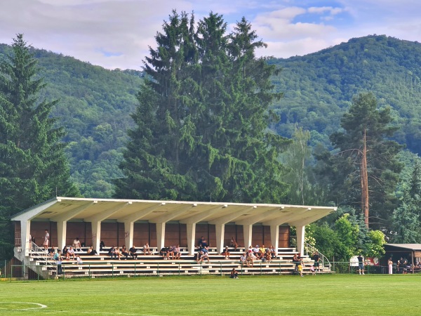 Fotbalový stadion Povrly - Povrly