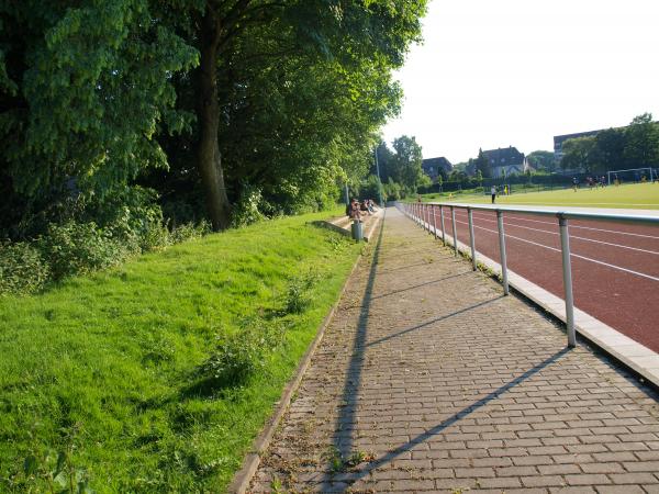 Bezirkssportanlage Evastraße - Dortmund-Lütgendortmund