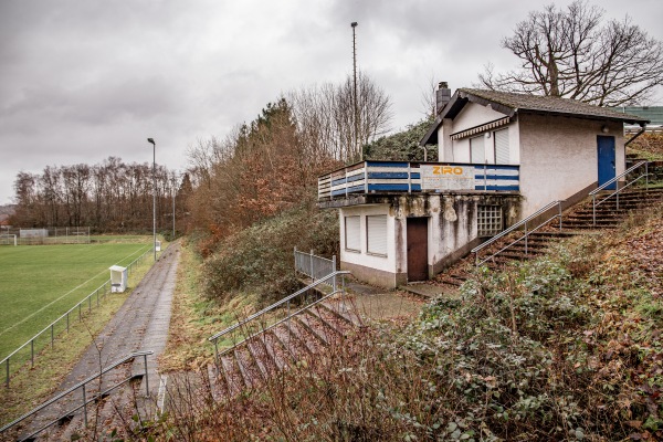 Ludwig-Zeitz-Stadion - Sulzbach/Saar-Hühnerfeld