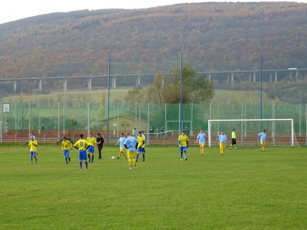 Fotbalové hřiště Velké Chvojno - Velké Chvojno
