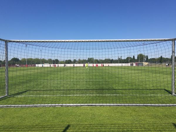 Arena-Sportpark Platz 2 - Düsseldorf-Stockum