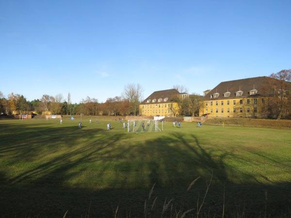 Militärstadion an der Höheren Fliegertechnischen Schule - Niedergörsdorf-Altes Lager