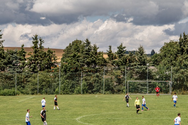 Sportanlage Schulsiedlung Neuer Platz - Großhartmannsdorf