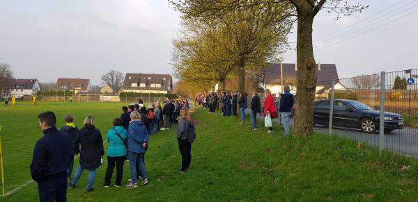 Sportplatz Bavostraße - Bielefeld-Babenhausen