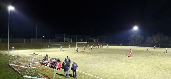 Auto-Weiß-Arena Nebenplatz - Affing