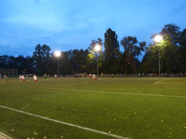 Sportplatz Hohe Straße - Bonn-Tannenbusch