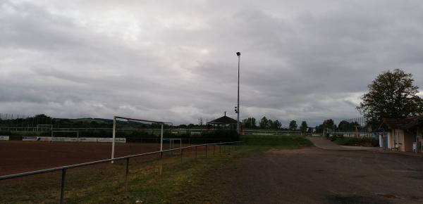 Sportanlage am Bahnhof - Hetzerath