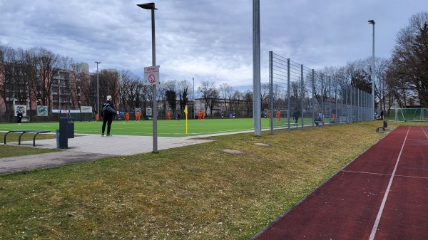 Bezirkssportanlage Wolkerweg Platz 2 - München-Kleinhadern
