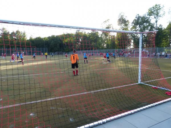 Klein Elektrotechnik Arena an der Erdenburg - Bergisch Gladbach-Moitzfeld