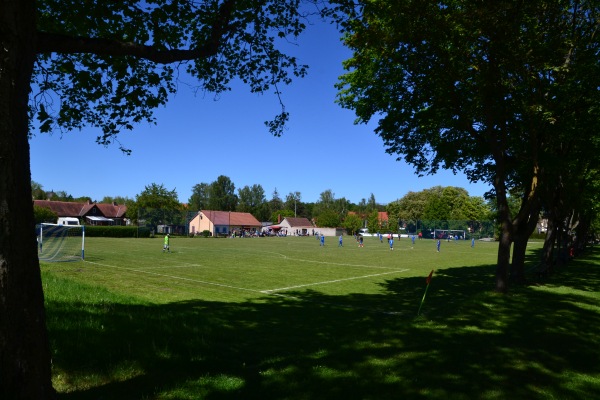 Sportplatz am Schloß - Basedow/Mecklenburg